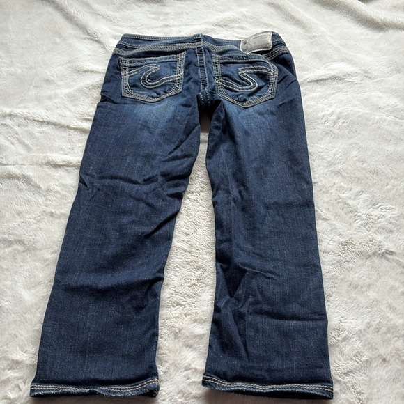 Silver Jeans Co. Bootcut Capri Jeans W29 | Distressed Dark Wash Mid Rise - Picture 7 of 12